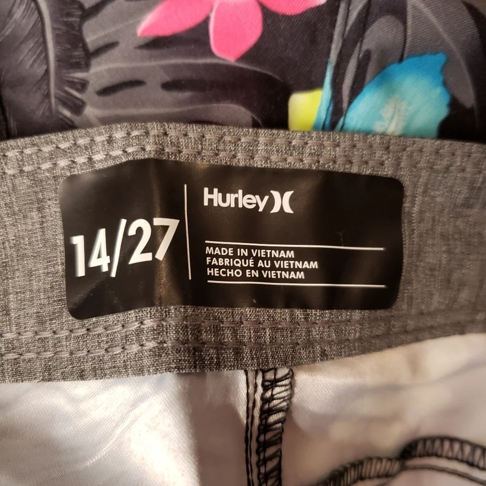 Hurley Boys Board Swim Skater summer Trunks Black Hawaiian Flowers Sz 14/27